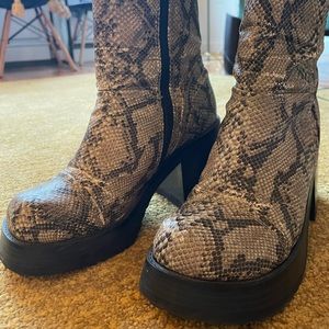 Snakeskin platform boots size 7